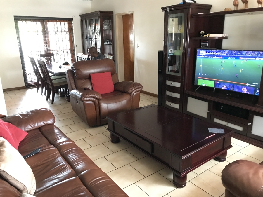 To Let 3 Bedroom Property for Rent in Greenfields Eastern Cape